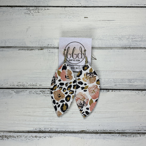 MAISY - Leather Earrings  ||  <BR>  CORAL CHEETAH