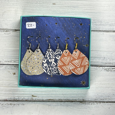 3pk *MINI* ZOEY GIFT BOX! (Mini Size) Leather Earrings <br> IVORY STINGRAY, <BR> NAVY SHIBORI,<BR> MUDCLOTH