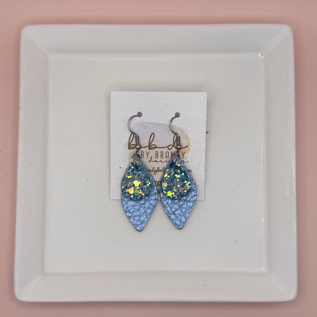 JEAN -  Leather Earrings  || <BR> OCEAN GLITTER (FAUX LEATHER), <BR> METALLIC LIGHT BLUE PEBBLED