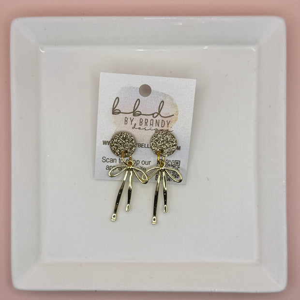 GLITTER STUD WITH RIBBON ||  GOLD GLITTER (GOLD)