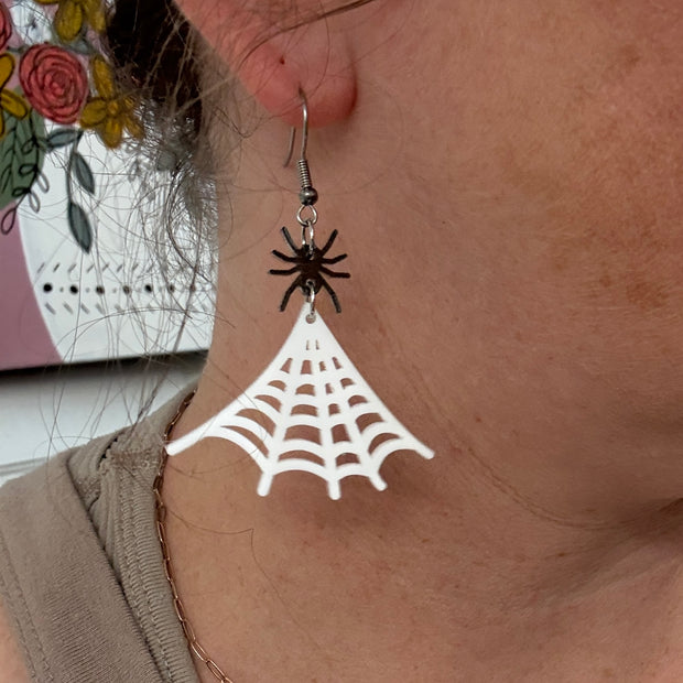 ACRYLIC EARRINGS || <BR> SPIDER + WEB
