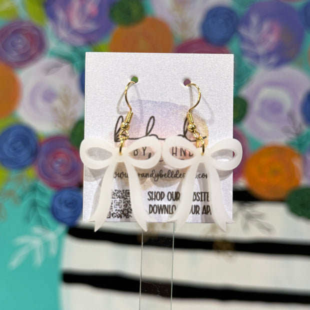ACRYLIC EARRINGS by Brandy. Designs || KNOTTED BOW (WHITE)