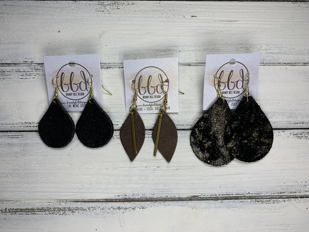 JEAN -  Leather Earrings  ||   <BR> BURGUNDY GLITTER (FAUX LEATHER), <BR> BURGUNDY PALMS