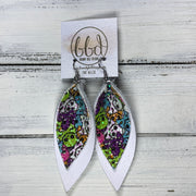 ALLIE -  Leather Earrings  ||  <BR> GLITTER SKULLS (FAUX LEATHER), <BR> MATTE WHITE