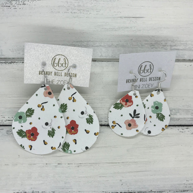 ZOEY (3 sizes available!) -  Leather Earrings  ||  VINTAGE CHRISTMAS FLORAL (FAUX LEATHER)