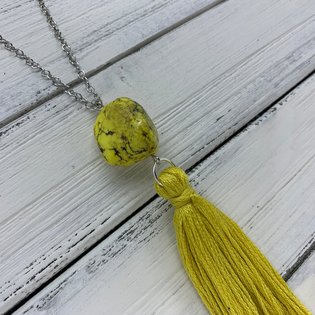 TASSEL NECKLACE - CAROLINA    ||  BRIGHT YELLOW TASSEL WITH DECORATIVE BEAD