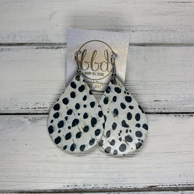 ZOEY (3 sizes available!) -  Leather Earrings  ||  *LIMITED EDITION* CORK - CHEETAH/LEOPARD ON WHITE  CORK