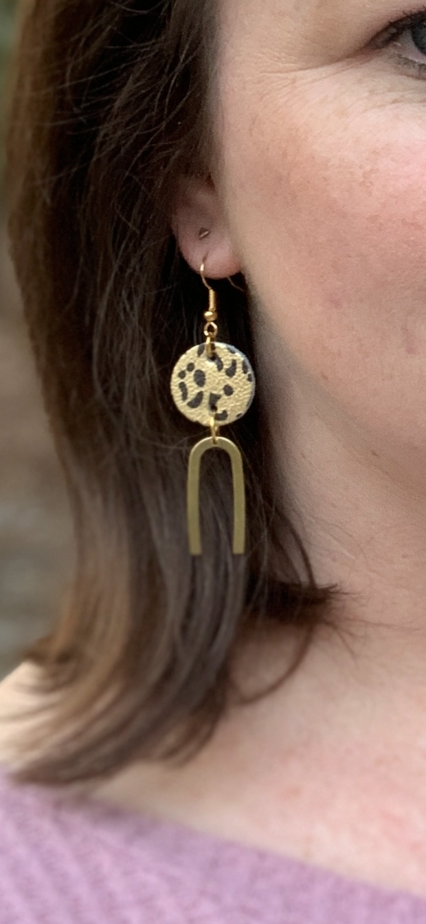 IRIS  ||  Leather Earrings || GOLD BRASS U-SHAPE, <BR> BLUSH PINK