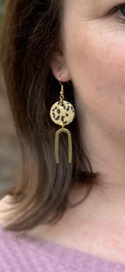 IRIS  ||  Leather Earrings || GOLD BRASS U-SHAPE, <BR> PINK WITH ROSE GOLD NORTHERN LIGHTS