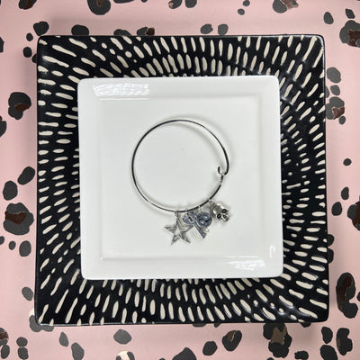 BANGLE BRACELET  || SILVER <BR> GRAY/BLACK BEAD WITH STAR, KEY & SKULL