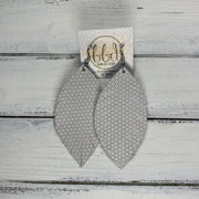 MAISY - Leather Earrings  ||  <BR>  LIGHT GRAY MINI HONEYCOMB