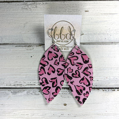 MAISY - Leather Earrings  ||    <BR> PINK OUTLINE HEARTS ON PINK (FAUX LEATHER)