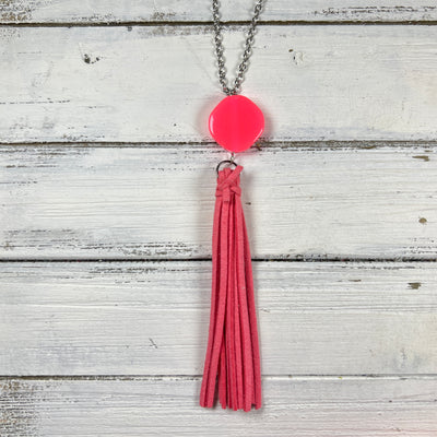 TASSEL NECKLACE - TIFFANIE      ||  PEONY PINK TASSEL WITH DECORATIVE BEAD