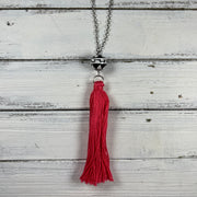 TASSEL NECKLACE - CAROLINA    ||   PEONY PINK TASSEL WITH DECORATIVE BEAD