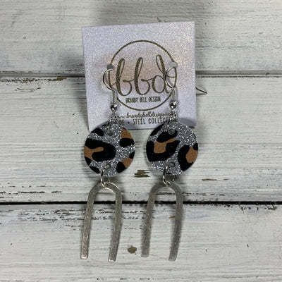 IRIS  ||  Leather Earrings || SILVER BRASS U-SHAPE, <BR> SILVER LEOPARD GLITTER ON CORK