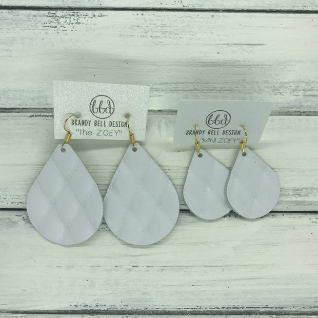 ZOEY (3 sizes available!) - Leather Earrings   ||  WHITE QUILTED