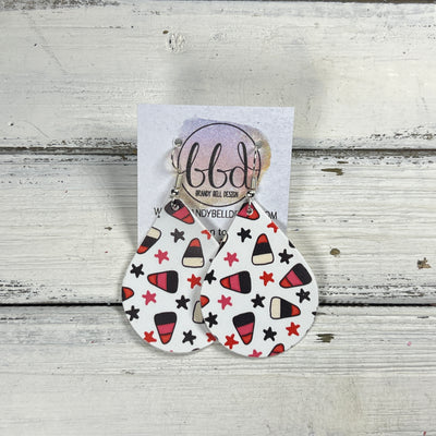 ZOEY (3 sizes available!) -  Leather Earrings  ||  CANDY CORN & STARS (FAUX LEATHER)