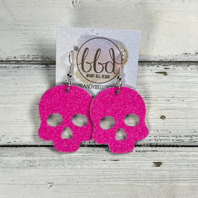 SKULL -  Leather Earrings  ||   <BR> NEON PINK  FINE GLITTER (LEATHER ON THICK CORK)