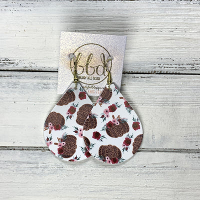 ZOEY (3 sizes available!) -  Leather Earrings  ||  CHEETAH PRINT PUMPKINS ON WHITE (FAUX LEATHER)